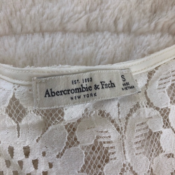 Blouse - Picture 2 of 3